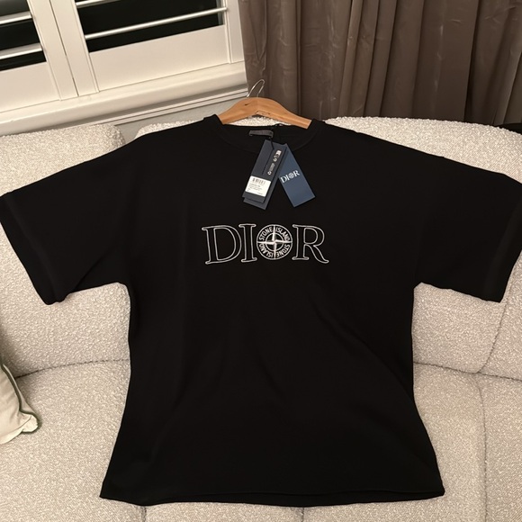 Dior Archives Labels T-Shirt, Relaxed Fit
Black Cotton Jersey size Large. - Picture 6 of 9